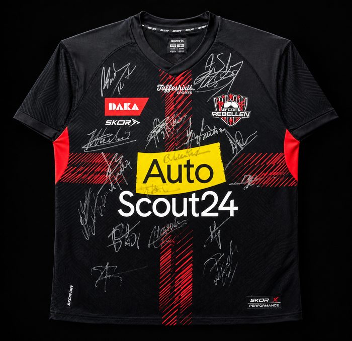 Gesigneerd shirt FC de Rebellen